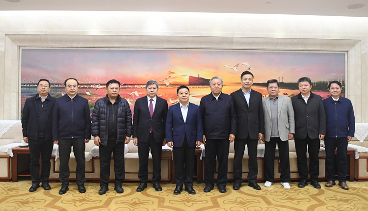 葉建春省長會見北京江西商會金融委員會調研團.jpg